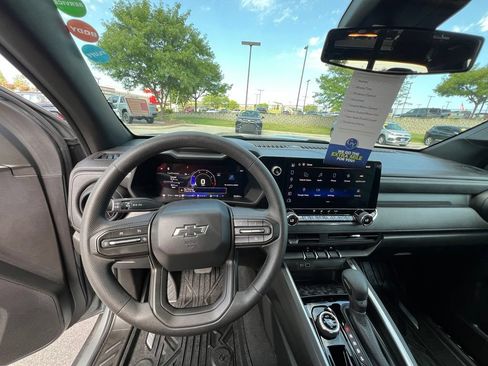 Used 2026 Chevrolet Colorado Trail Boss AWD/4WD image 37