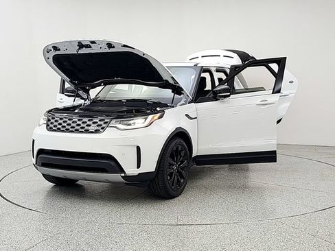 New 2026 Land Rover Discovery S AWD/4WD image 9