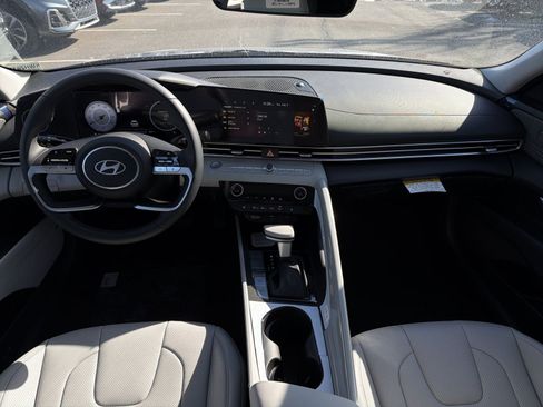 New 2026 Hyundai Elantra Limited image 23