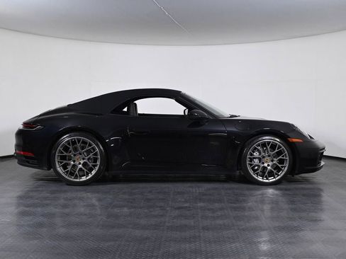 Used 2022 Porsche 911 Carrera RWD image 8