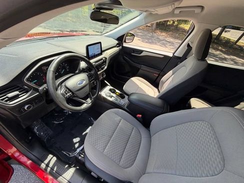 Used 2022 Ford Escape SE w/ Convenience Package FWD image 15