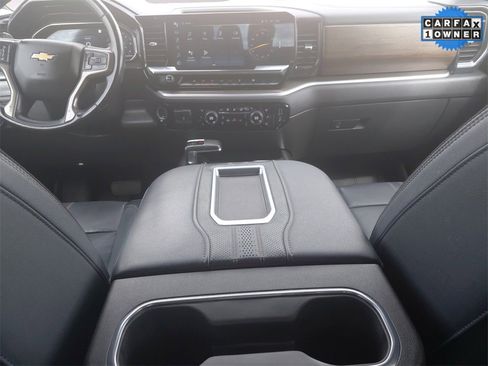 Used 2022 Chevrolet Silverado 1500 High Country w/ High Country Premium Package image 10