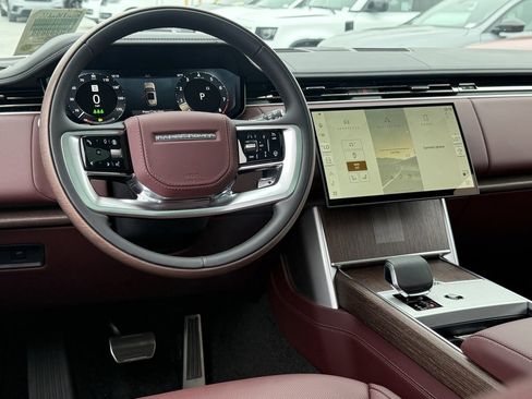 New 2025 Land Rover Range Rover Autobiography image 22