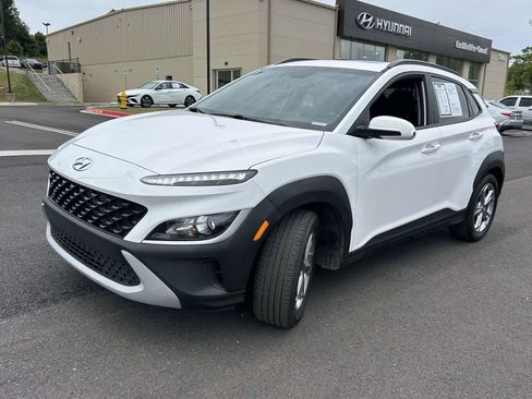 Used 2022 Hyundai Kona SEL w/ Convenience Package FWD image 7
