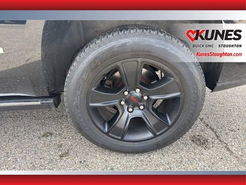 Used 2016 GMC Yukon Denali w/ Open Road Package AWD/4WD image 16
