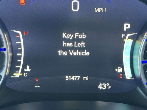 Used 2024 Chrysler Pacifica Touring-L image 24