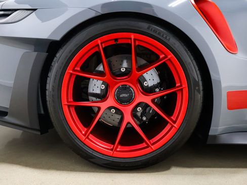 Used 2025 Porsche 911 GT3 RS w/ Weissach Package RWD image 25