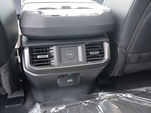 New 2026 Ford F150 Lariat w/ Equipment Group 501A Mid AWD/4WD image 28