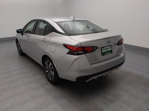 Used 2025 Nissan Versa SV image 5