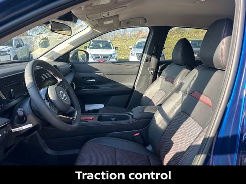 New 2026 Nissan Kicks SR FWD image 15