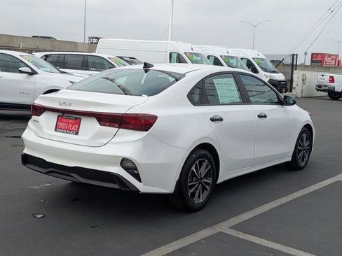 Used 2024 Kia Forte LXS w/ LXS Technology Package image 8