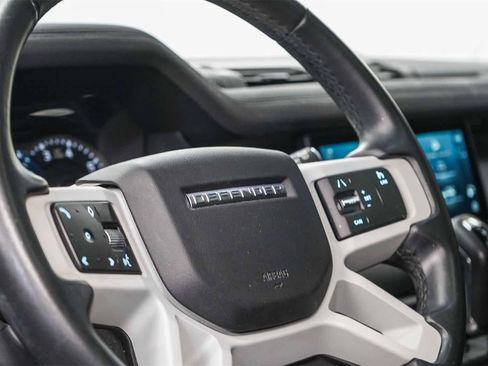 Used 2023 Land Rover Defender 90 S image 21