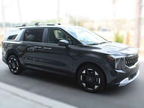 New 2026 Kia Carnival EX FWD image 22