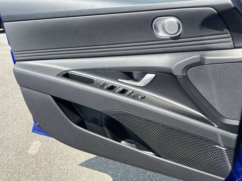 New 2026 Hyundai Elantra Limited FWD image 26