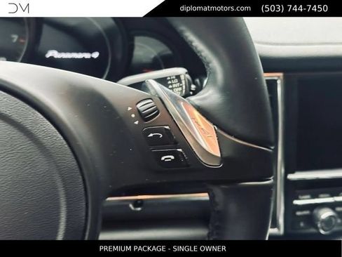 Used 2014 Porsche Panamera 4 AWD/4WD image 29
