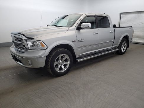 Used 2016 RAM 1500 Laramie w/ Convenience Group image 2