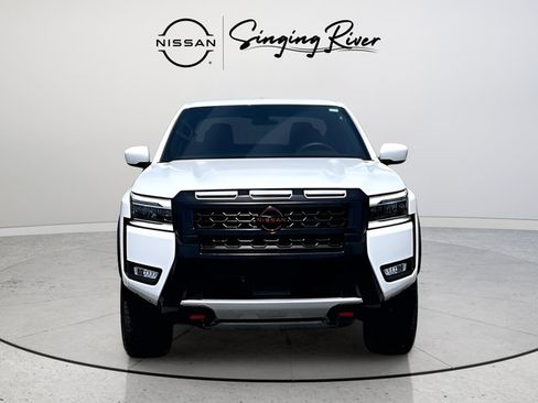 Certified 2025 Nissan Frontier PRO-4X AWD/4WD image 2