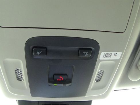 Used 2025 Toyota Camry LE image 25