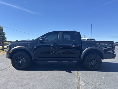 Certified 2025 Ford Ranger Raptor AWD/4WD image 8