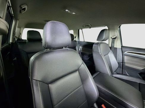 Used 2023 Volkswagen Atlas SE w/ Black Wheel Package FWD image 26