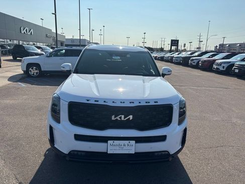 Used 2022 Kia Telluride SX w/ SX Prestige Package AWD/4WD image 2