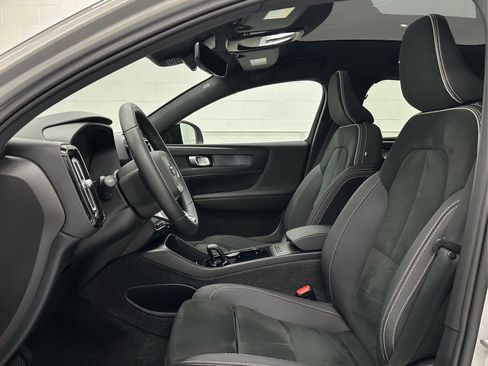 Used 2023 Volvo C40 P8 Recharge Plus image 10