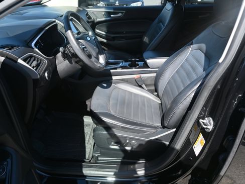 Used 2017 Ford Edge SEL w/ Equipment Group 201A image 23