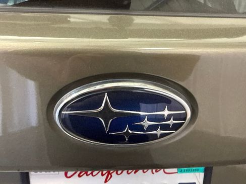 Used 2015 Subaru Outback 2.5i Limited w/ Protection Package #1 AWD/4WD image 10