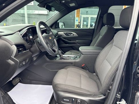 Used 2023 Chevrolet Traverse LT FWD image 17