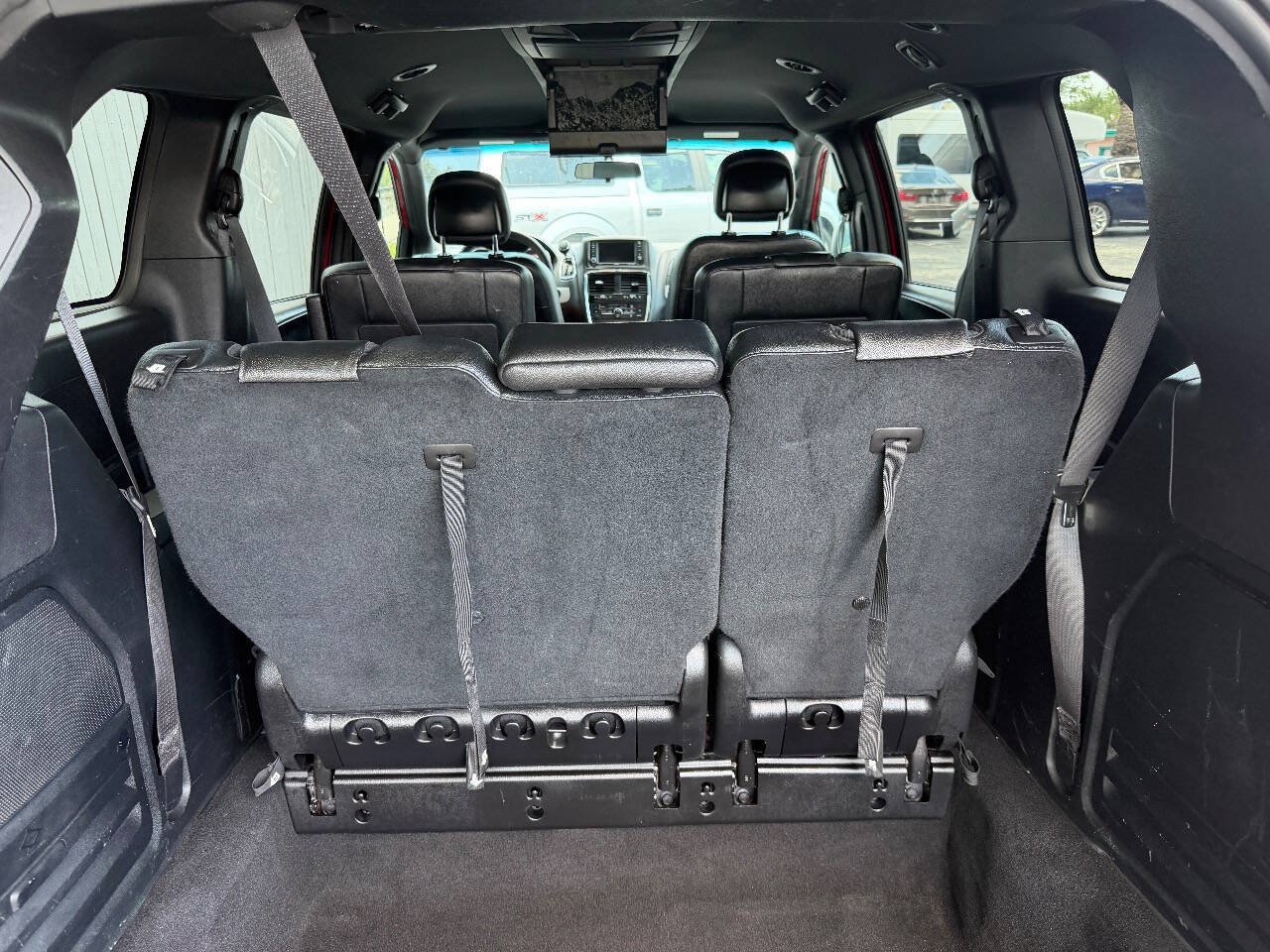 Used 2016 Dodge Grand Caravan R/T FWD image 13