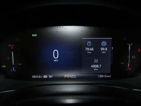 Used 2025 Ford Escape SE image 10