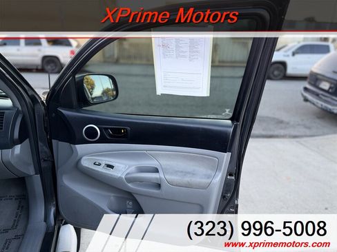 Used 2011 Toyota Tacoma PreRunner w/ SR5 Pkg #2 image 29