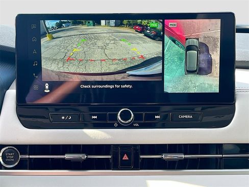 New 2025 Mitsubishi Outlander SE image 14