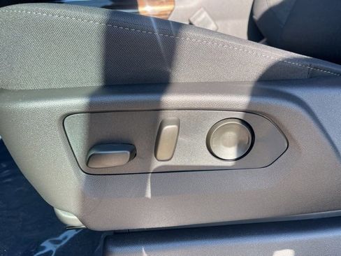 New 2026 GMC Sierra 1500 Elevation image 19