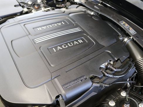 Used 2010 Jaguar XKR R RWD image 25