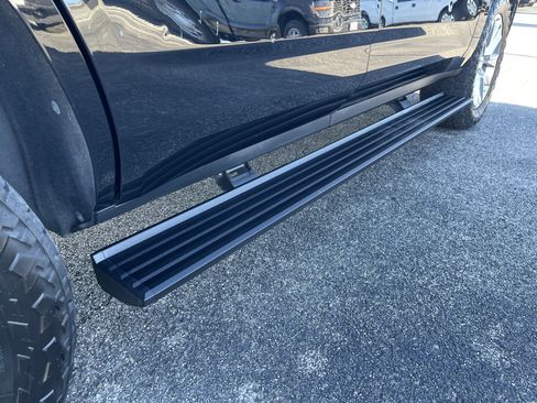 Used 2022 Chevrolet Tahoe Premier image 11