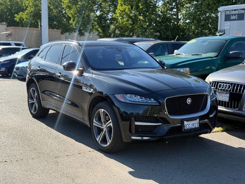 Used 2018 Jaguar F-PACE R-Sport AWD/4WD image 3