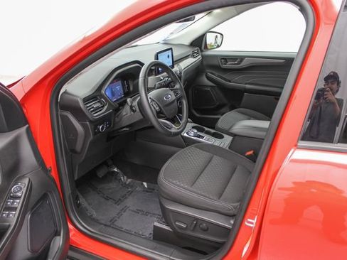 Used 2024 Ford Escape Active AWD/4WD image 13
