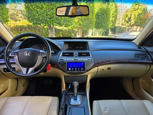 Used 2011 Honda Crosstour EX-L image 14