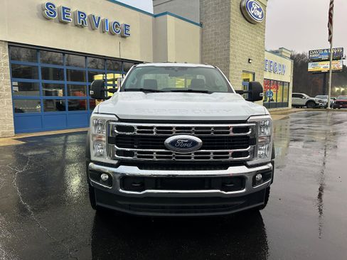 New 2026 Ford F550 4x4 Regular Cab Super Duty image 17