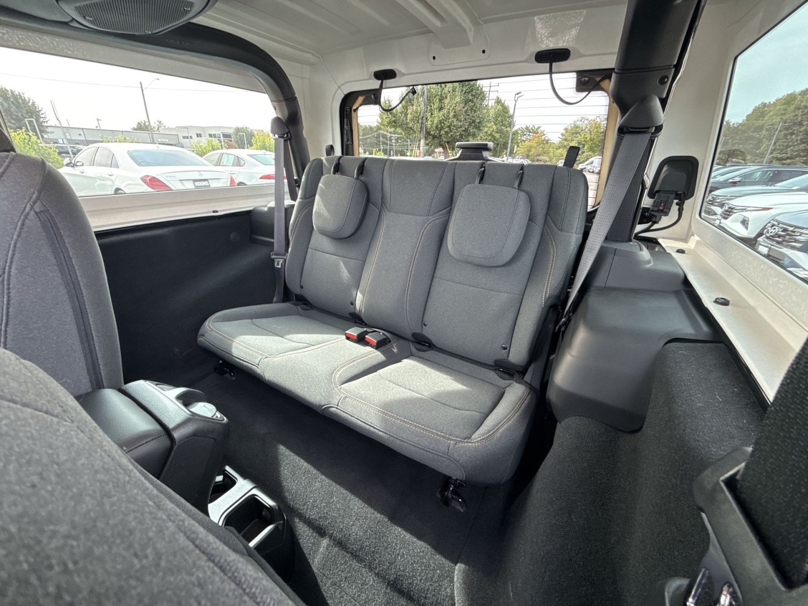 Used 2025 Jeep Wrangler Sport AWD/4WD image 24