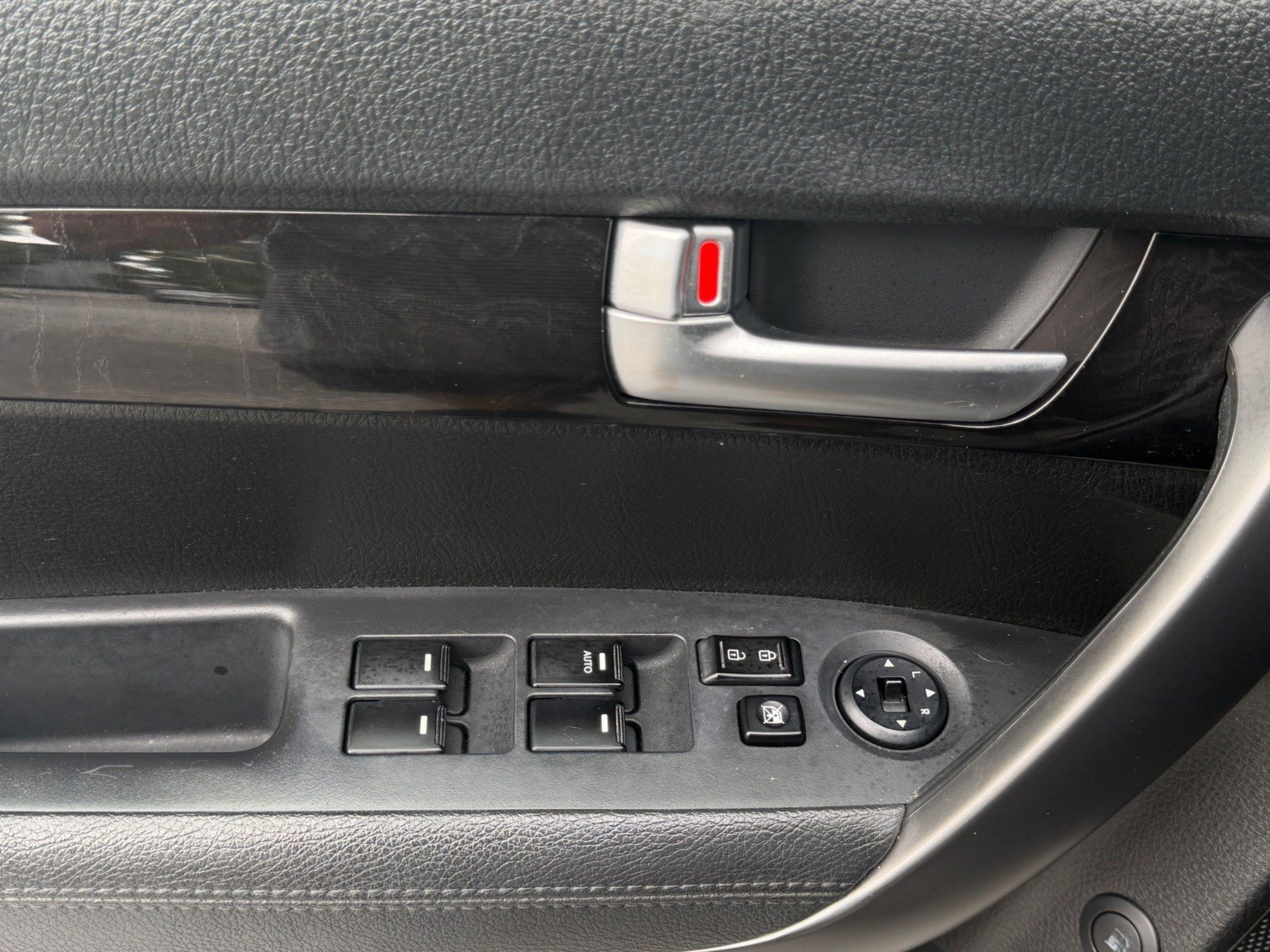 Used 2014 Kia Sorento LX FWD image 22