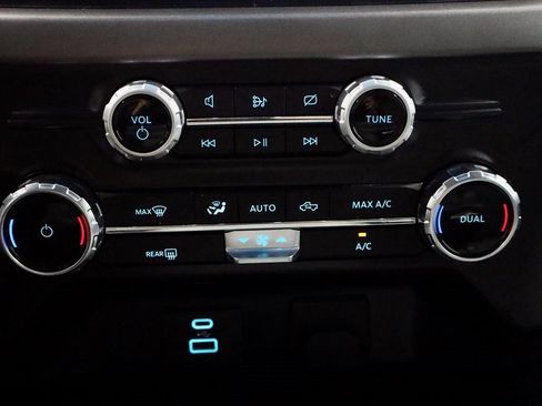 Certified 2024 Ford F150 XLT image 32