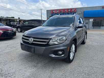 Used 2016 Volkswagen Tiguan SE