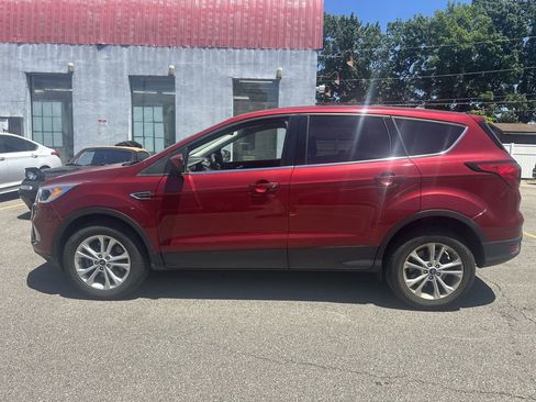 Used 2019 Ford Escape SE AWD/4WD image 9