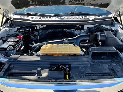 Used 2015 Ford F150 Lariat w/ Equipment Group 502A Luxury AWD/4WD image 33