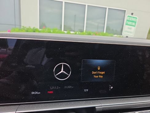Used 2024 Mercedes-Benz GLE 350 4MATIC image 9
