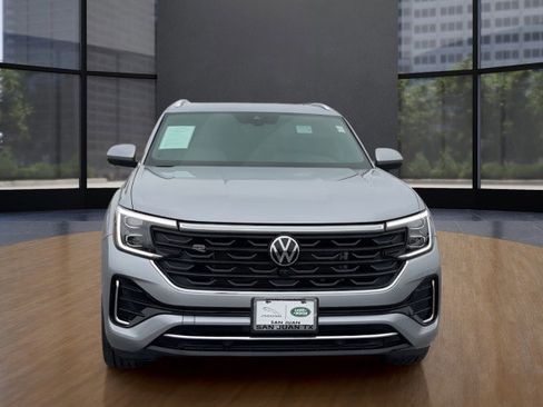 Used 2024 Volkswagen Atlas Cross Sport SEL Premium R-Line AWD/4WD image 2