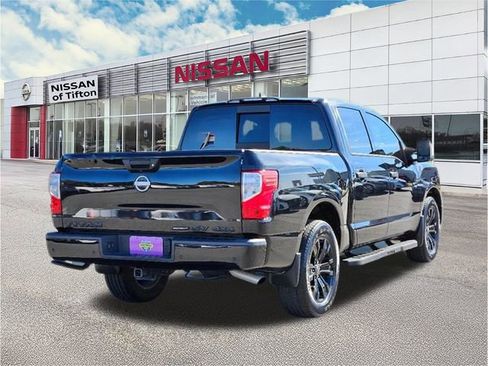 Certified 2024 Nissan Titan SV w/ SV Convenience Package image 7