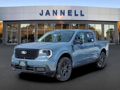 New 2026 Ford Maverick Lariat w/ Black Appearance Package